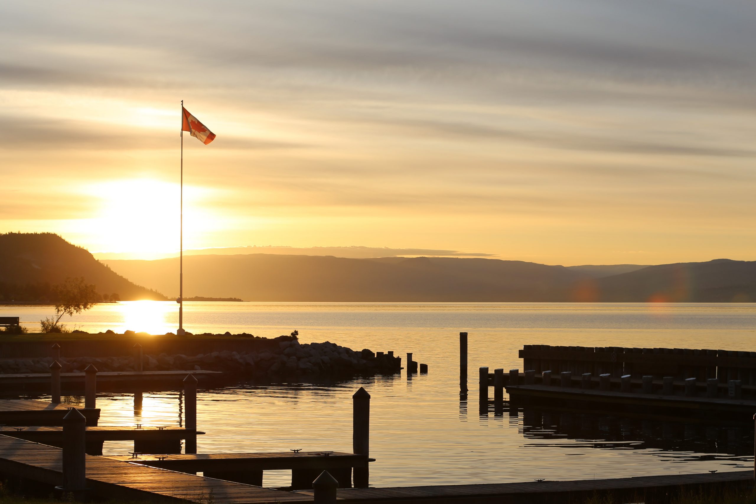 Peachland waterfront with Piers